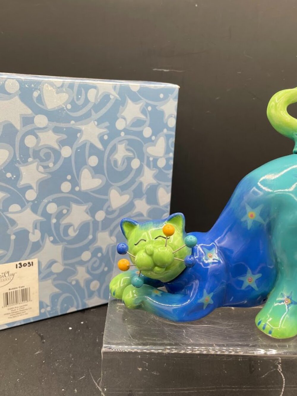 2005 Amy Lacombe Whimsiclay Jennie Bobble Cat #86202 Blue Green Cat in Box